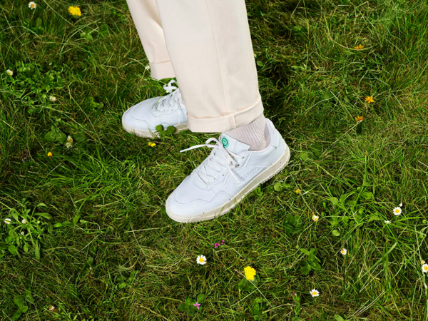 Sí misma Lleno por ejemplo adidas Originals lanza una línea de zapatillas 100% veganas – Fashion  Diaries | Blog de moda